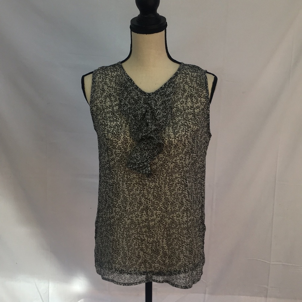 Beautiful Sheer Patterned Top - Picture 2 of 4